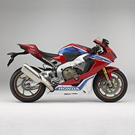 Bočn&yacute; pohľad na model Honda CBR1000RR Fireblade SP2